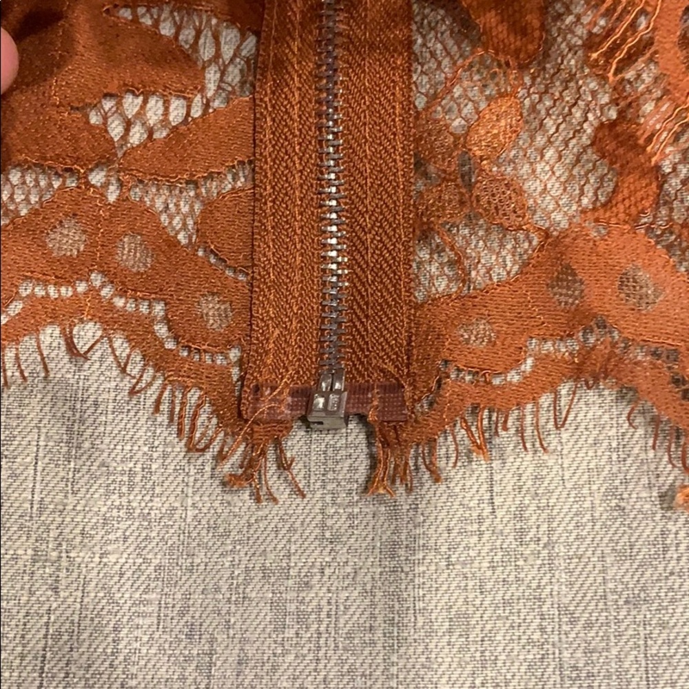 Pumpkin Spice Gorgeous Lace top - Picture 5 of 8